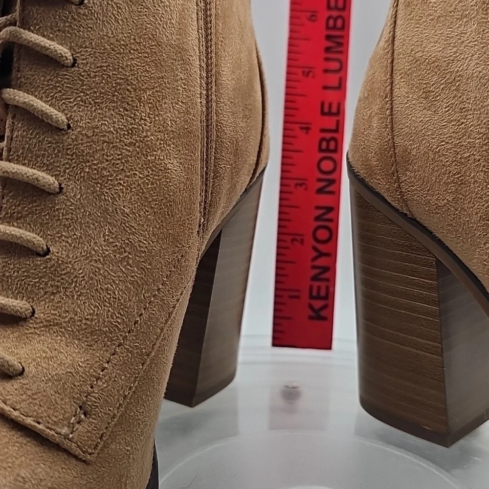 J Tan faux Suede Lace Up Boots with Sturdy Heel Sz 6 - Picture 6 of 11